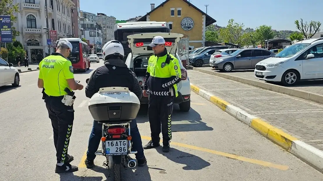 Bandırma'da motosiklet ve motorlu bisiklet denetimleri yoğunlaştı