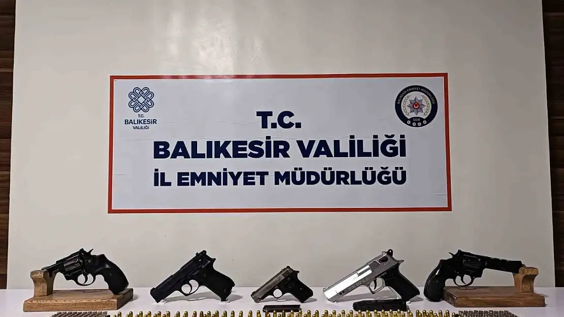 Bandırma'da ruhsatsız silah operasyonu