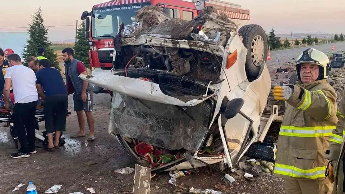 Bandırma'da trafik kazası: 4 yaralı