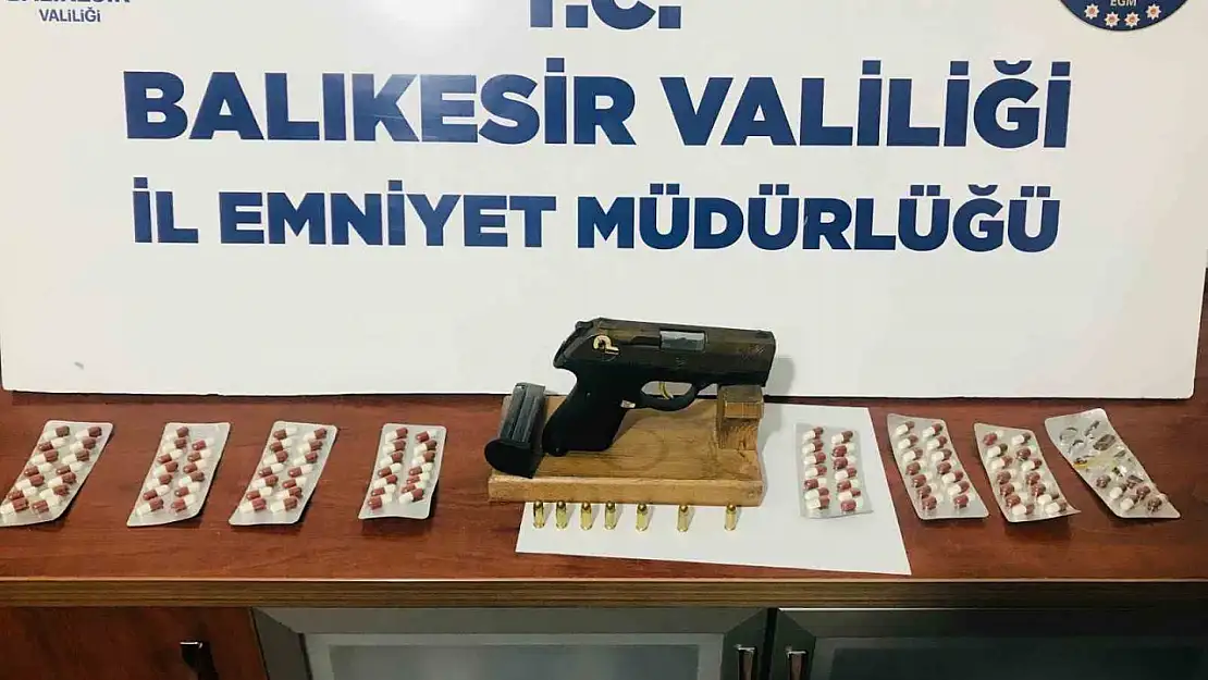 Bandırma'da üzeri aranan şahıs uyuşturucu deposu çıktı