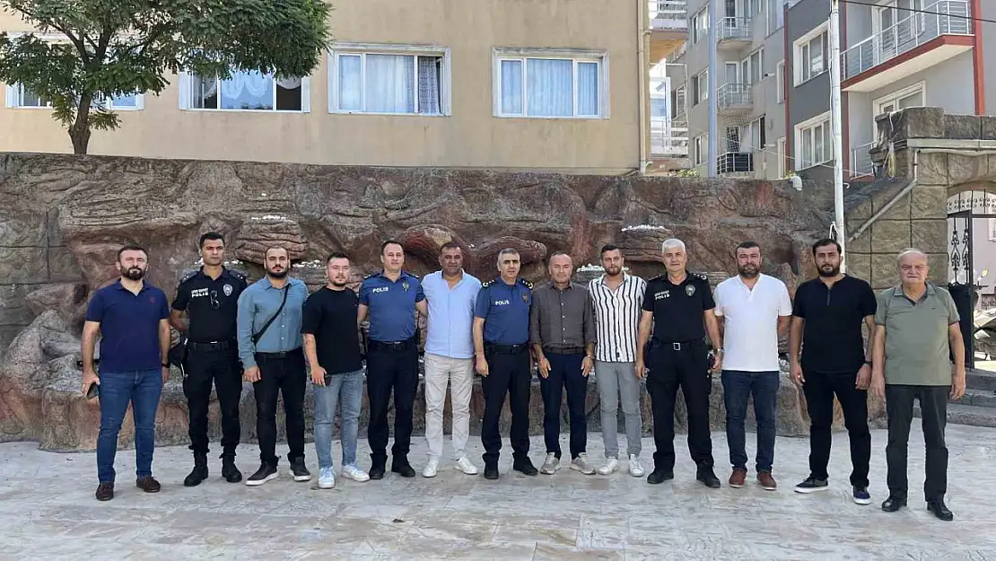 Bandırma Emniyeti ve Bandırmaspor taraftarlarından tribün güvenliği için iş birliği