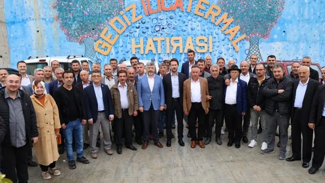 Başkan Akçadurak muhtarlarla kahvaltıda buluştu