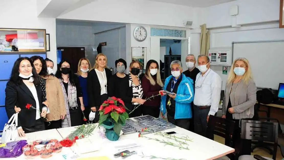 Başkan Çalkaya, öğretmenleri unutmadı