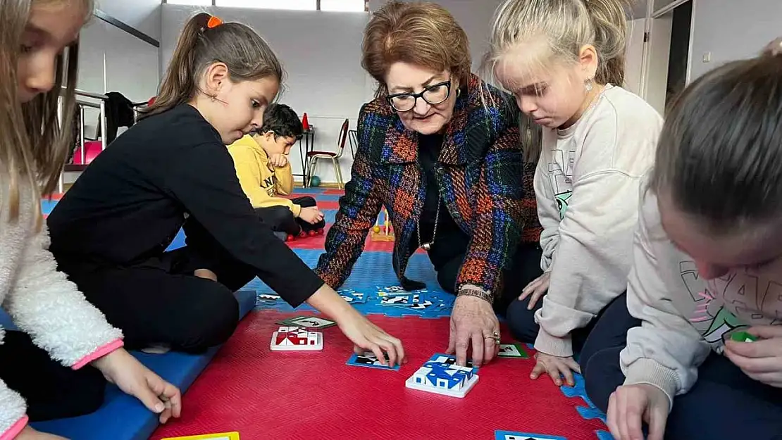 Başkan Çelik çocuklarla eğlenceli vakit geçirdi