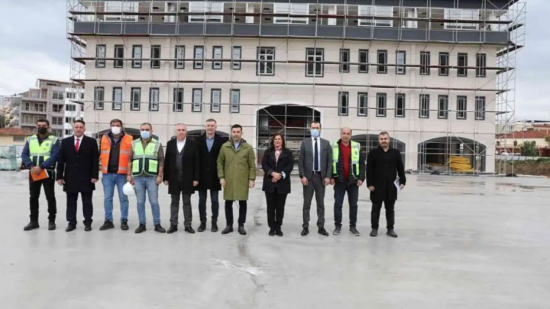 Başkan Çerçioğlu 'Kuşadası'na yakışan bir alan kazandırdık'