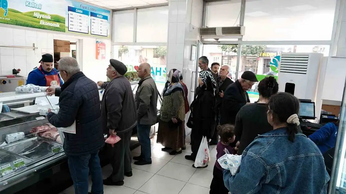 Başkan Çerçioğlu, Aydın'daki emeklilerin ve ailelerin bütçelerine destek oluyor