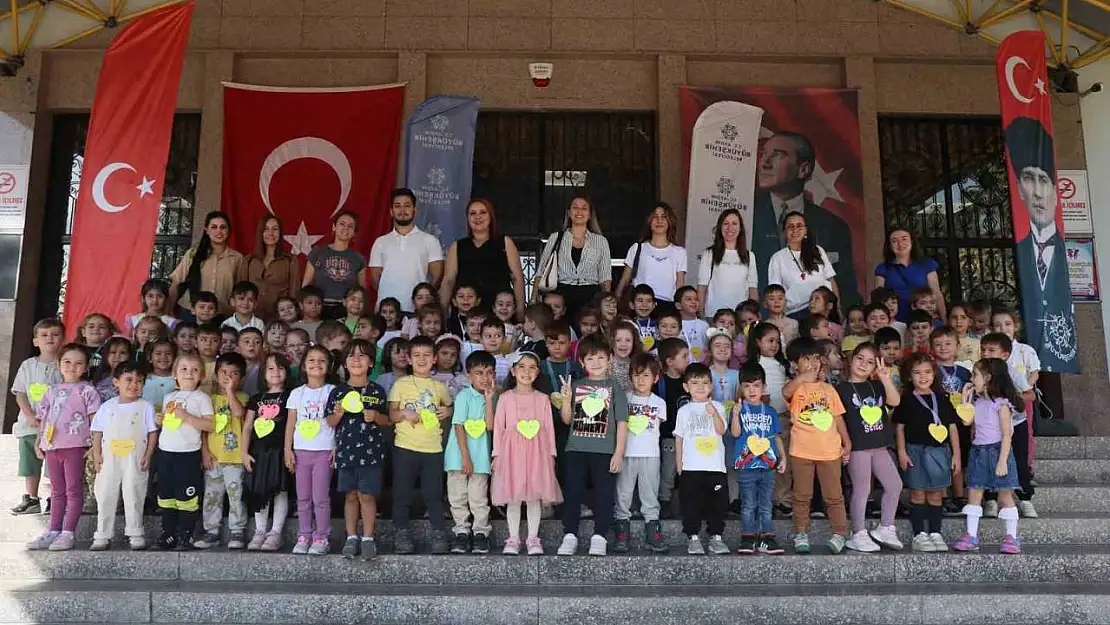 Başkan Çerçioğlu, çocukları tiyatro ile buluşturdu