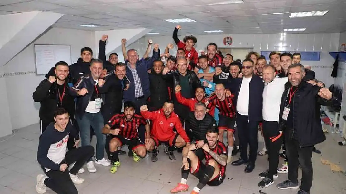 Başkan Daşkan galibiyet sonrası takımla buluştu