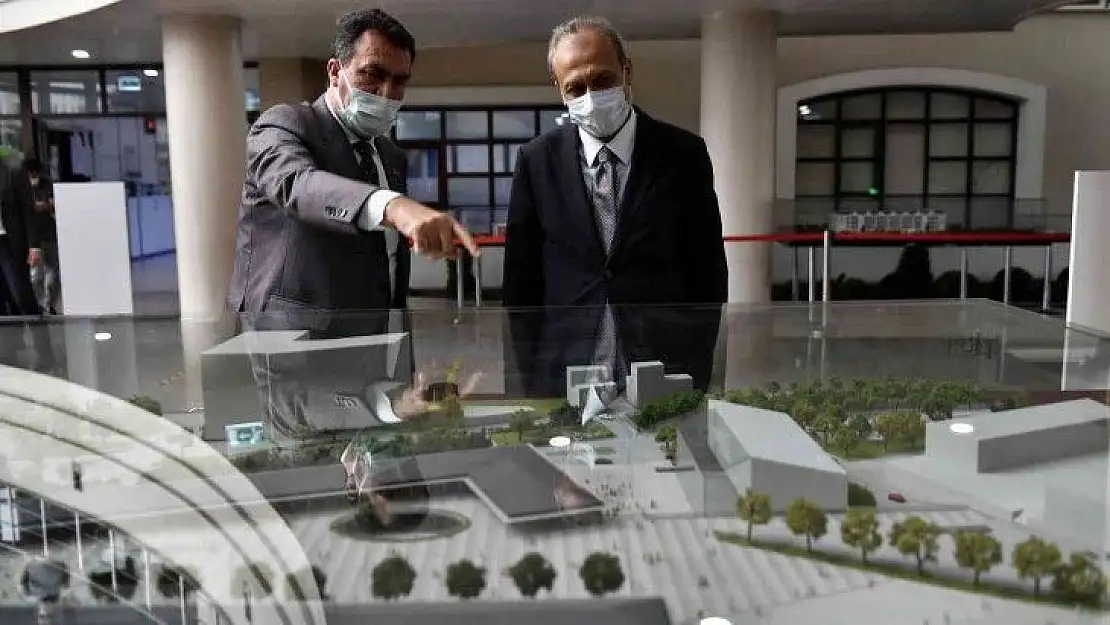 Başkan Dündar, projelerini Kaymakam Partal'a tanıttı