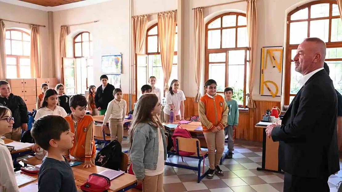 Başkan Karabatı, Sınıf Başkanı Zehranur'un seçim vaadini yerine getirdi