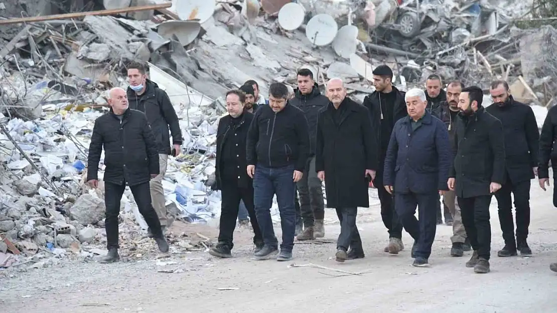 Başkan Orkan deprem bölgesinde ziyaretlerini sürdürdü