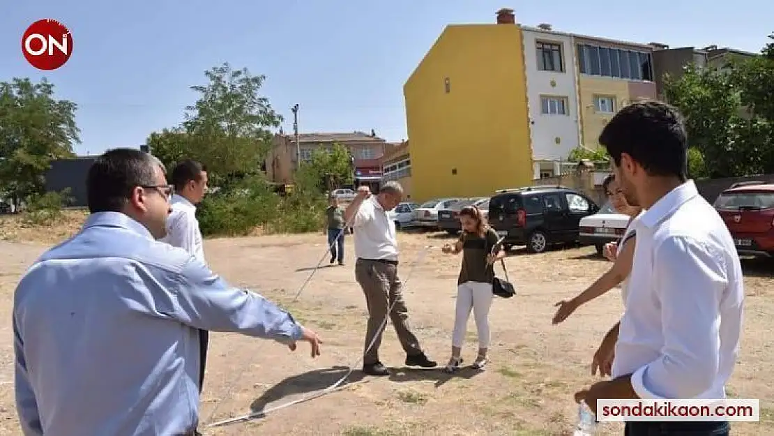 Başkan Öz Pazar yeri ve etkinlik alanı proje yerini inceledi
