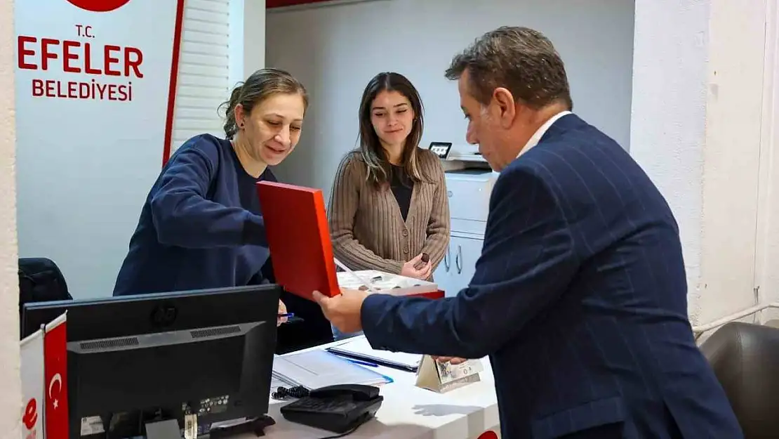 Başkan Yetişkin, çalışma arkadaşlarının yeni yılını kutladı