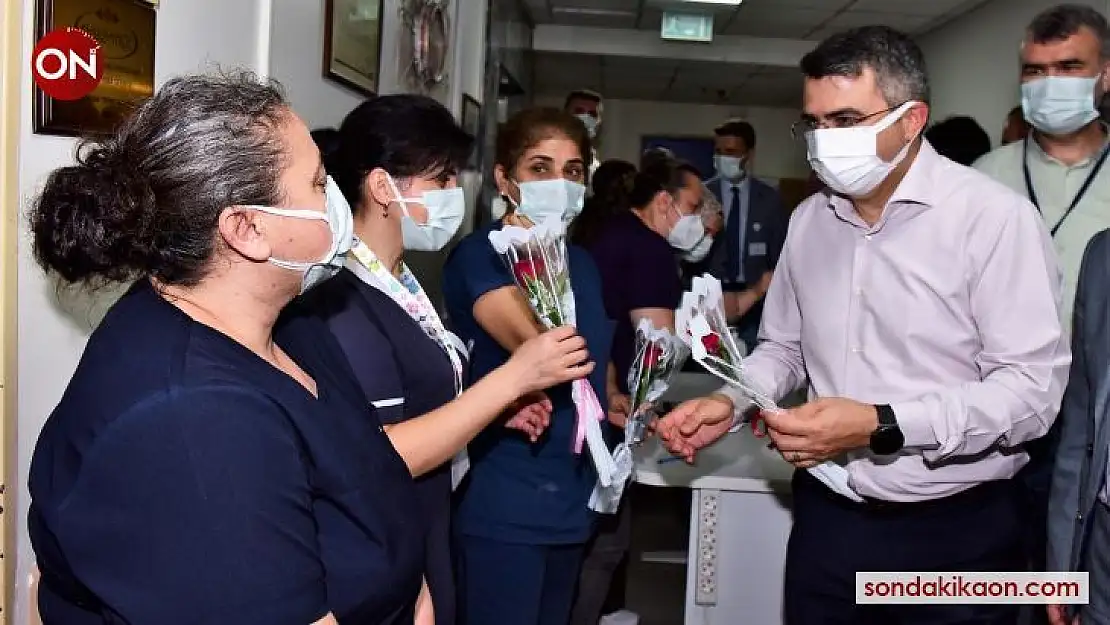 Başkan Yılmaz'dan hastane ve huzurevi bayram ziyareti