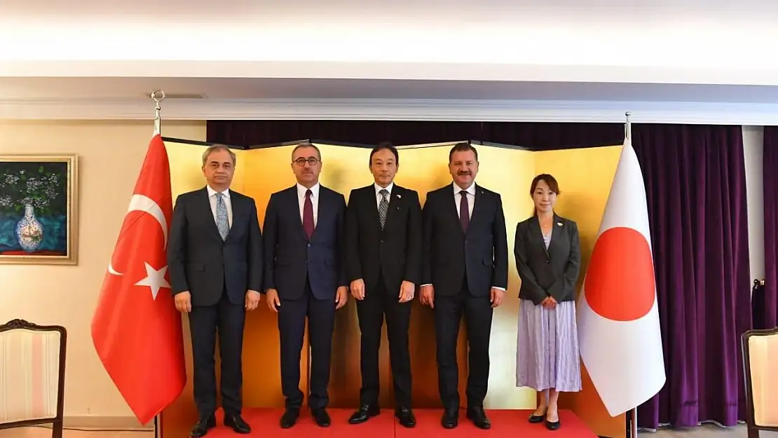 Başkan Yılmaz'ın deprem mesaisi