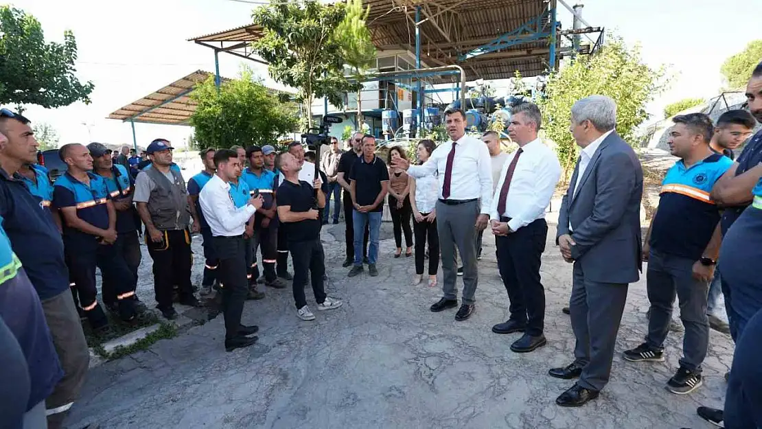 Başkan Zeyrek: 'Empati kurun, sanki kendi evinizin suyu kesilmiş gibi davranın'