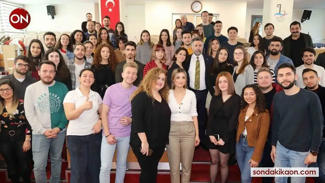 Bayraklı Belediyesi ve SKGD'den gençler için AB projesi