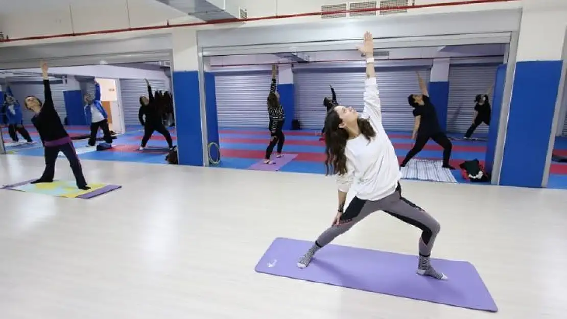 Bayraklı'da spor kursları yeniden başladı