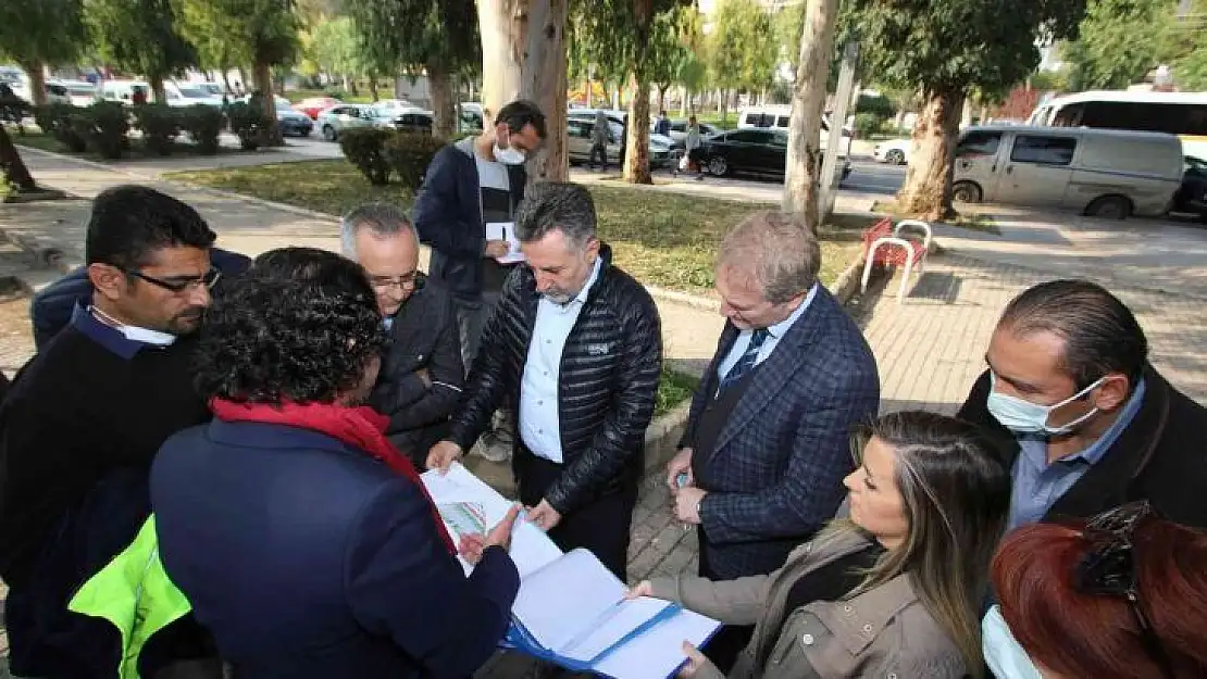 Bayraklı yeni kent meydanına kavuşuyor