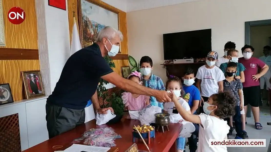 Bayram harçlıkları başkan amcadan