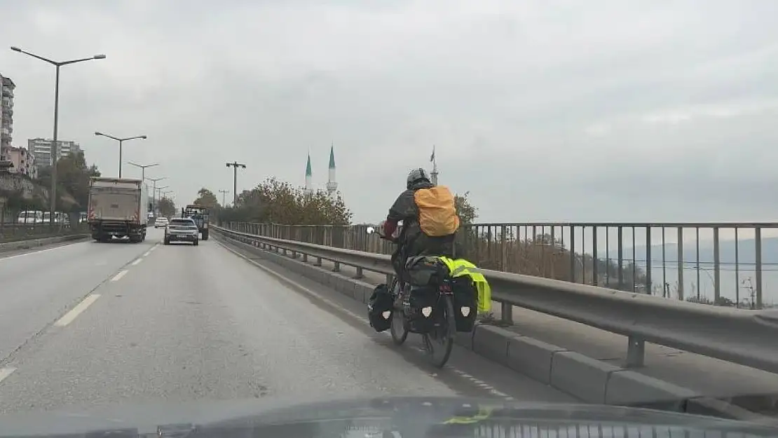 Berlin'den pedal çeviren genç Bursa'da mola verdi