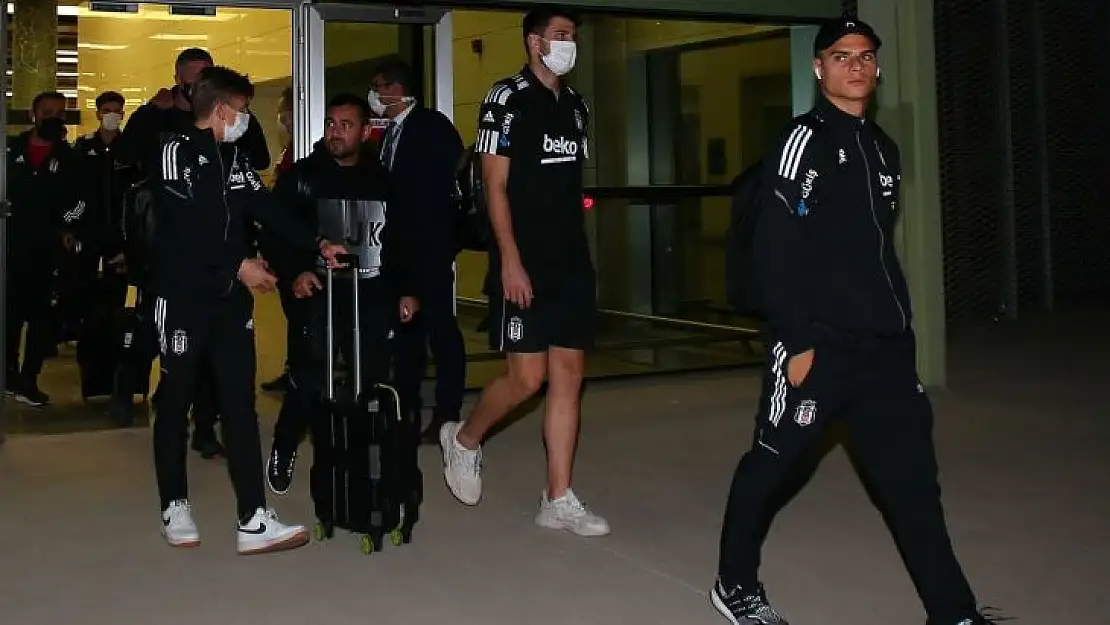 Beşiktaş, Altay maçı için İzmir'de