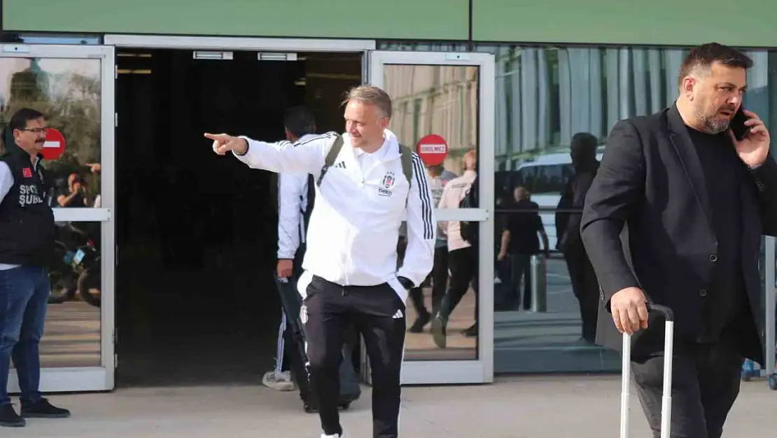 Beşiktaş kafilesi İzmir'de