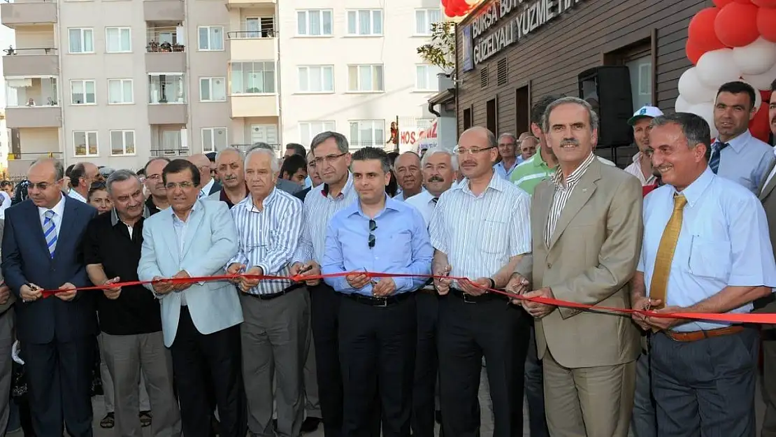 Bir havuz 3 açılış