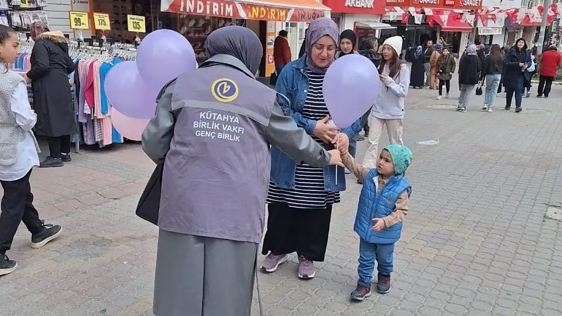 Birlik Vakfından çocuklara balon