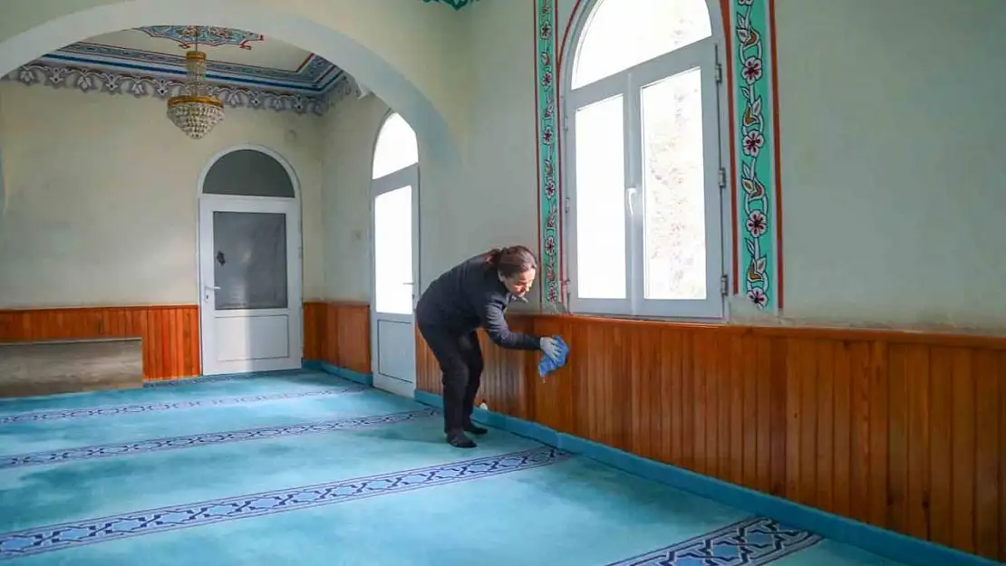 Bodrum Belediyesi'nden Ramazan öncesi cami temizliği