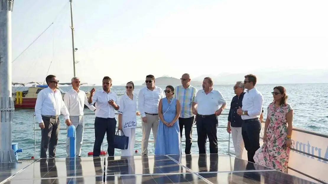 Bodrum'da 'Yüzer Deniz Suyu Arıtma Platformu' tanıtıldı