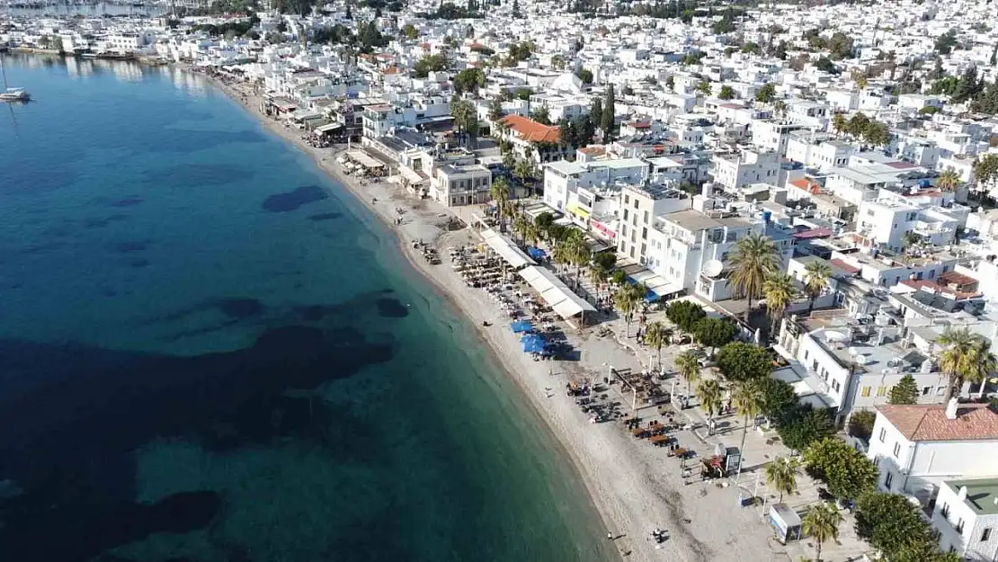 Bodrum'da yeni yılın ilk günü deniz keyfi