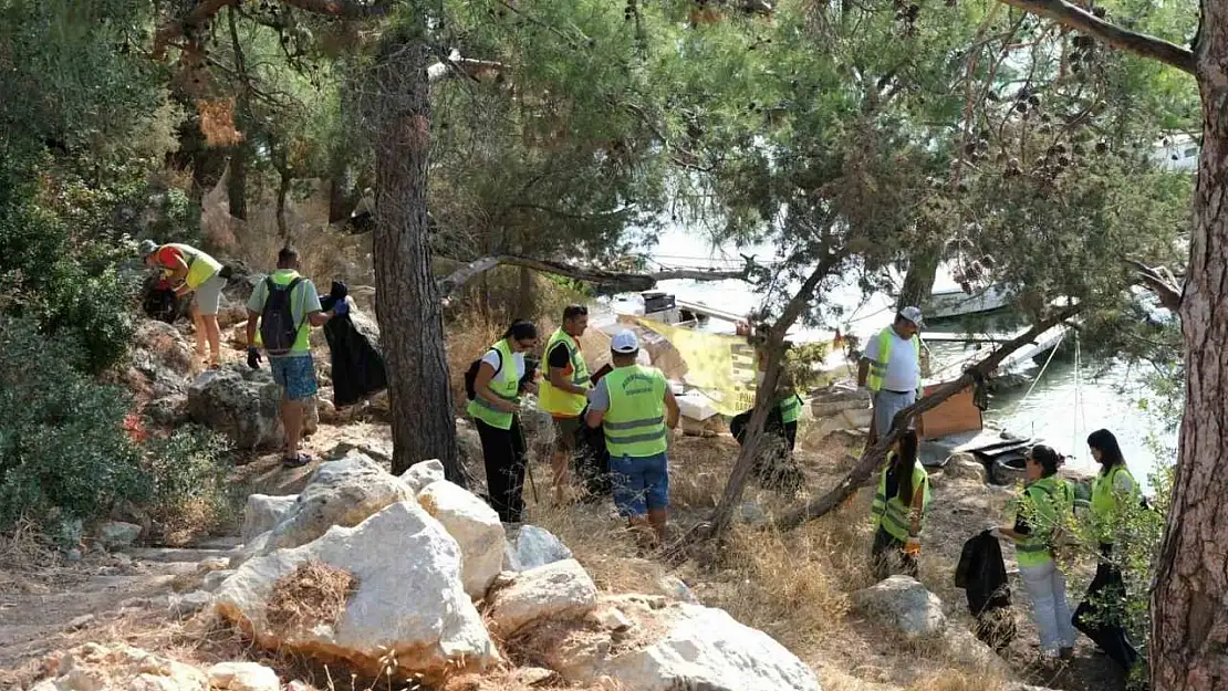 Bodrum'daki temizlik seferberliği Torba'da devam etti