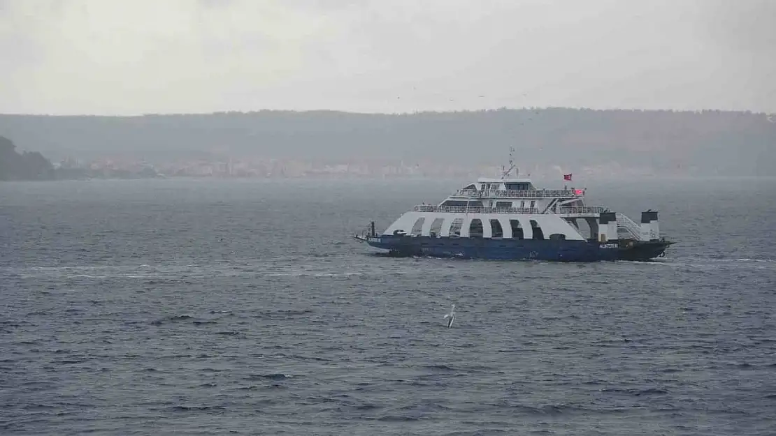 Bozcaada ve Gökçeada'ya bugünkü tüm feribot seferleri iptal edildi