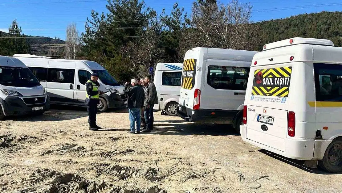 Bozdoğan'da okul servisleri denetlendi