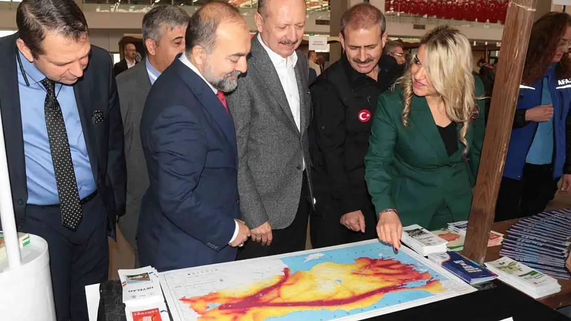 Bu festivalde gündem: 'Deprem'