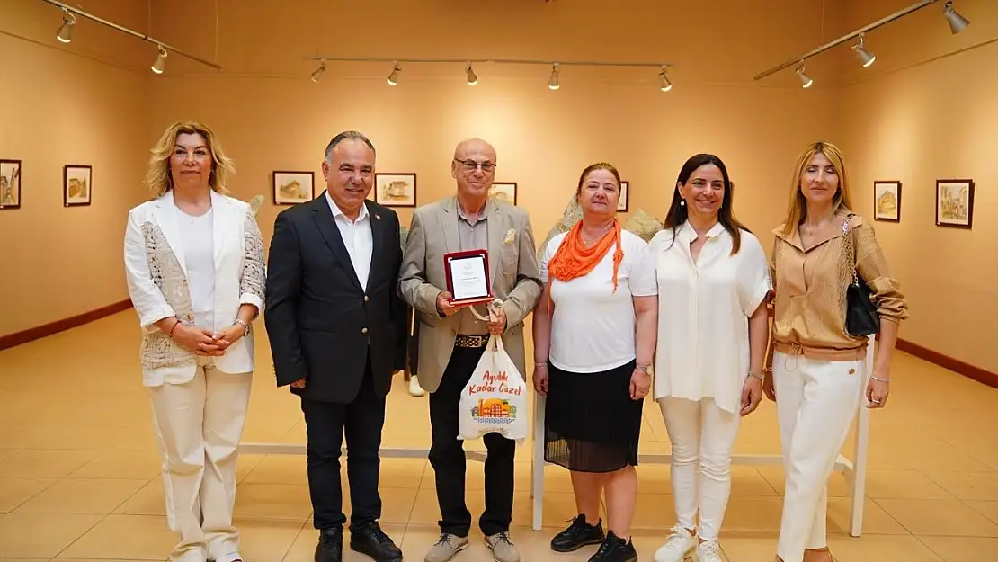 Bu serginin geliri eğitime gidecek