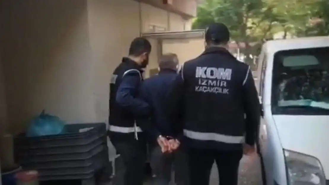 Buca Belediyesi'ne yolsuzluk operasyonunda 4 tutuklama