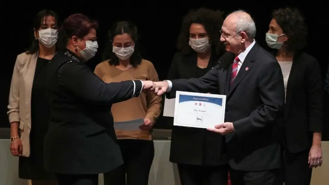 Buca Belediyesine Kılıçdaroğlu'ndan proje sertifikası