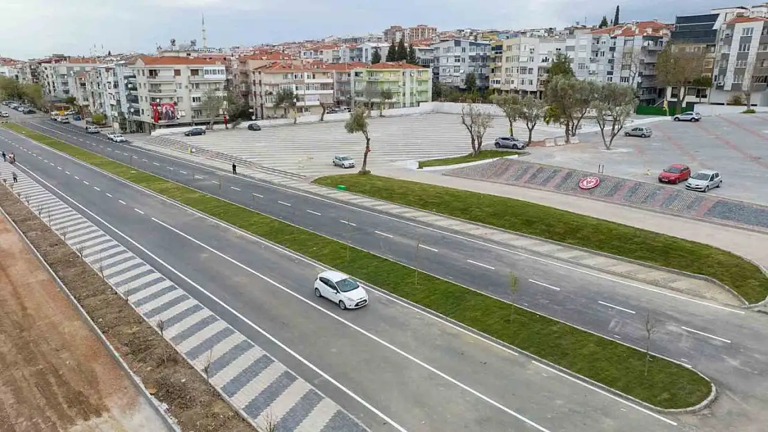 Buca'nın sokaklarında yoğun mesai