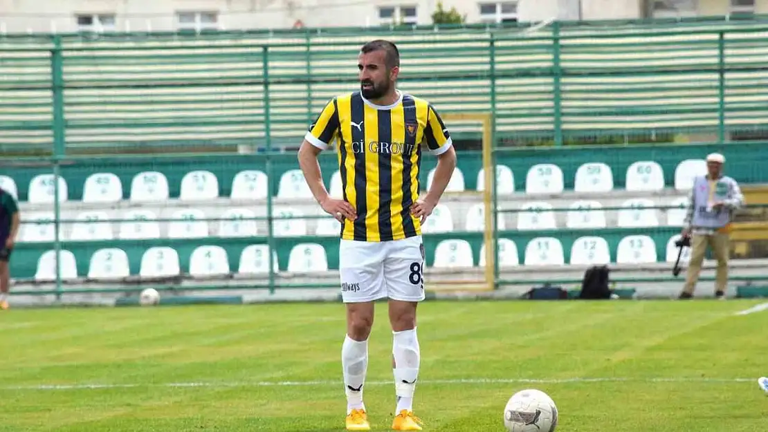 Bucaspor 1928'de Erhan Çelenk gitti