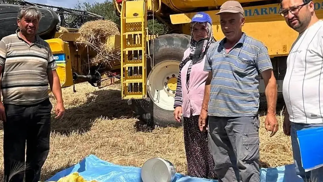 Buğday hasadı devam ediyor, çiftçiler anız yakımı konusunda uyarılıyor