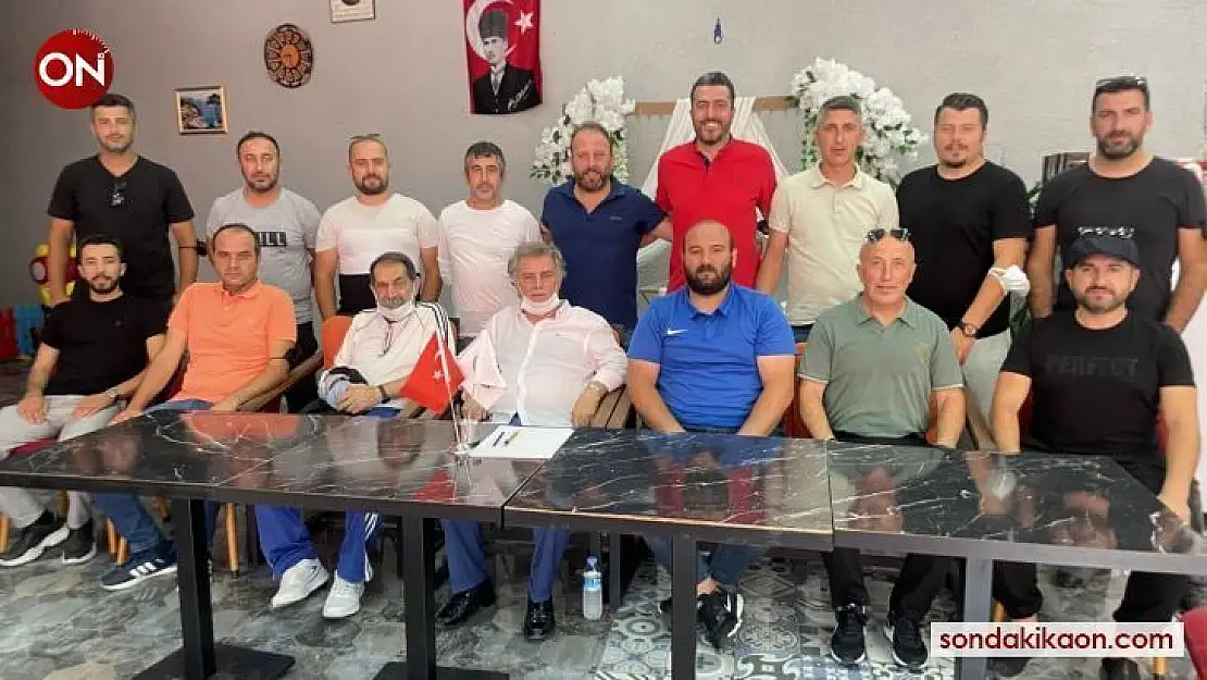 Burgazspor'da Erdem Karataş güven tazeledi