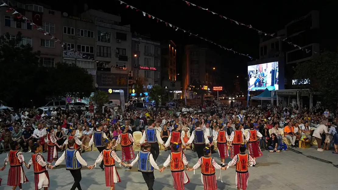 Burhaniye'de kurtuluş coşkusu