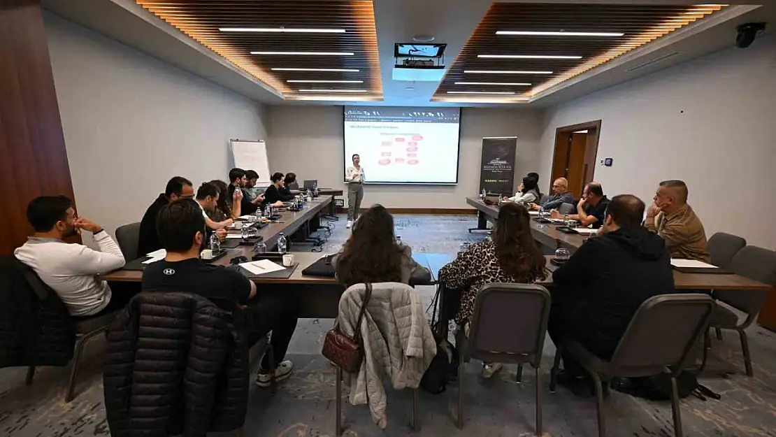 Bursa Business School'da eğitimler devam ediyor