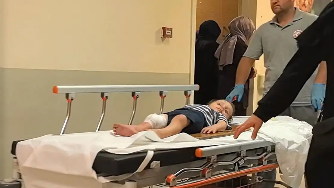 Bursa'da 3. kattan düşen 2 yaşındaki çocuk ağır yaralandı