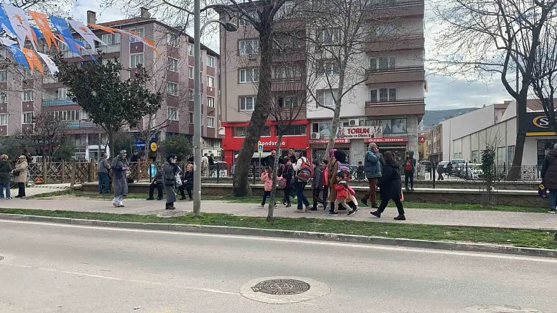 Bursa'da 4.1 büyüklüğündeki deprem korkuttu