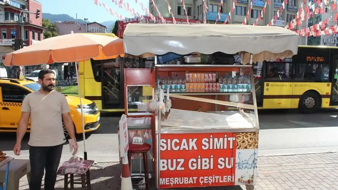Bursa'da askıda simit uygulaması