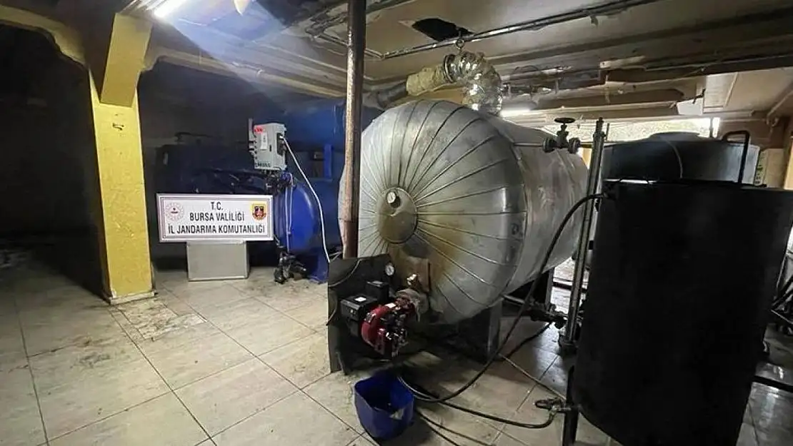 Bursa'da kaçak akaryakıt tesisinde 5 bin litre kaçak motorin ele geçirildi