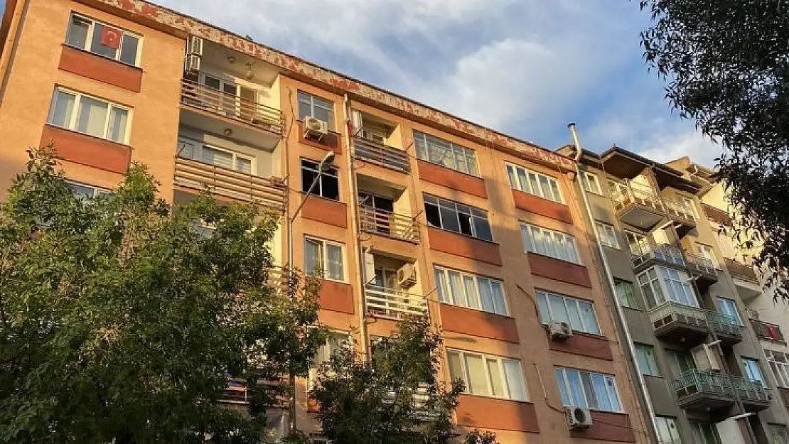 Bursa'da korkutan yangın: Faciadan son anda kurtuldular